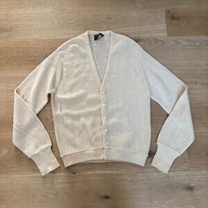 Puritan Gary Player - Sportswear Alpaca Wool Knit V Neck Cardigan in Pale Yellow